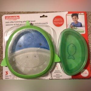 Skidaddle by SKIP HOP non-slip training Plate & Bowl, Shark